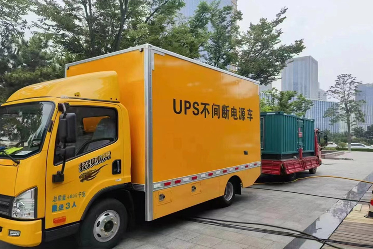 齐干却勒街道发电机租赁施工现场