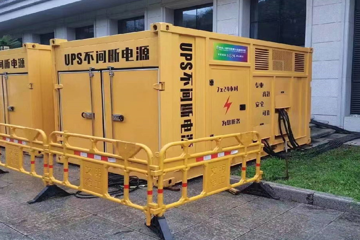 齐干却勒街道发电机租赁施工现场